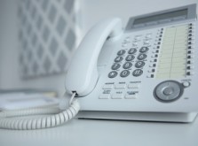 「ひかり電話オフィスタイプ」は様々な企業のビジネスフォンで活躍しています。